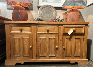 English Pine Buffet - 3 drawer / 3 door