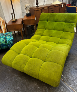 Wave Tufted Chaise Lounge Chair