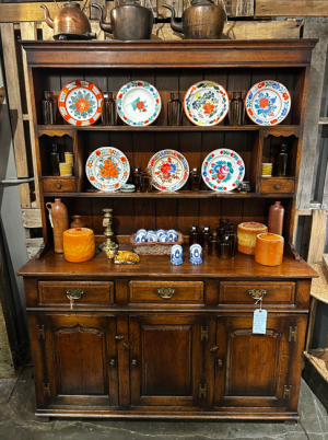 Beautiful Oak 2 Piece Cupboard